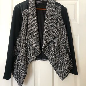Maternity blazer